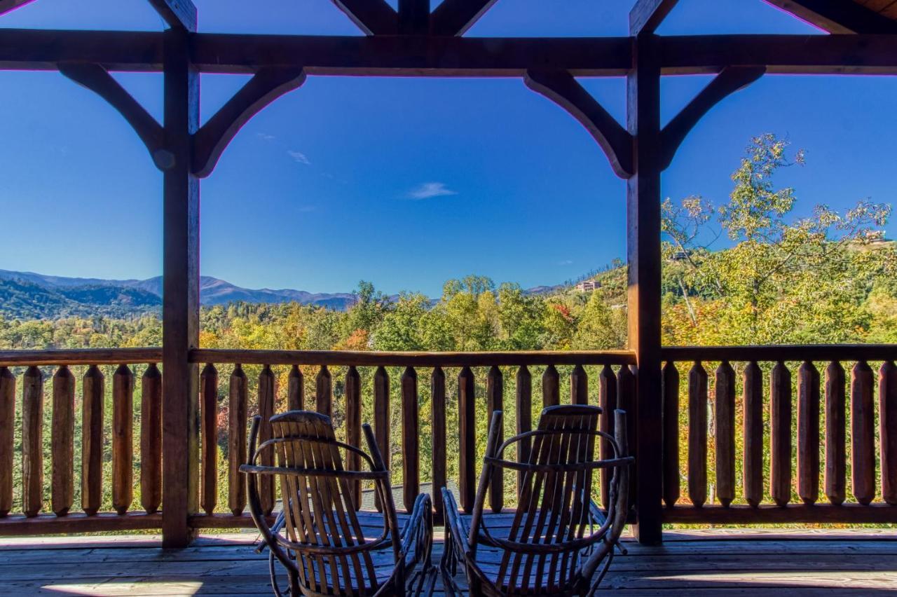 Lazy Bear Lodge, Hot Tub, Resort Pool, Wifi, 1089 Free Tickets Each Paid Day, Dollywood And More Гатлинбург Экстерьер фото